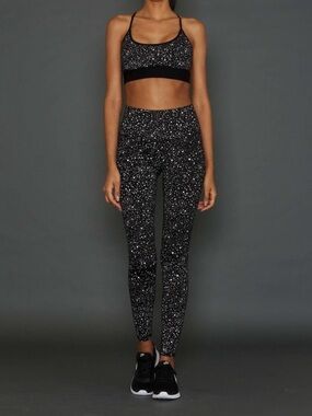 NOLI Yoga Ultra Reflective High Rise Legging Black Line size small workout pants